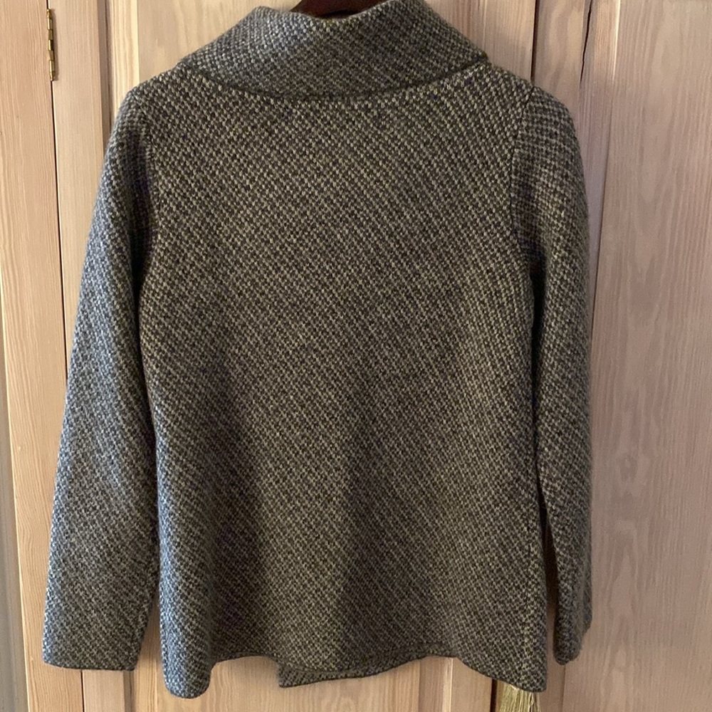 Medium Weight Sweater Jacket. Slightly Flared Bot… - image 3